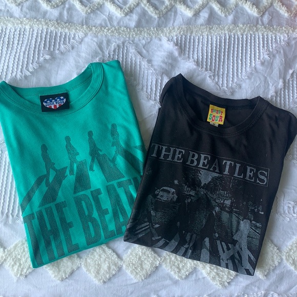 Green The Beatles Graphic T-Shirt - Picture 1 of 2